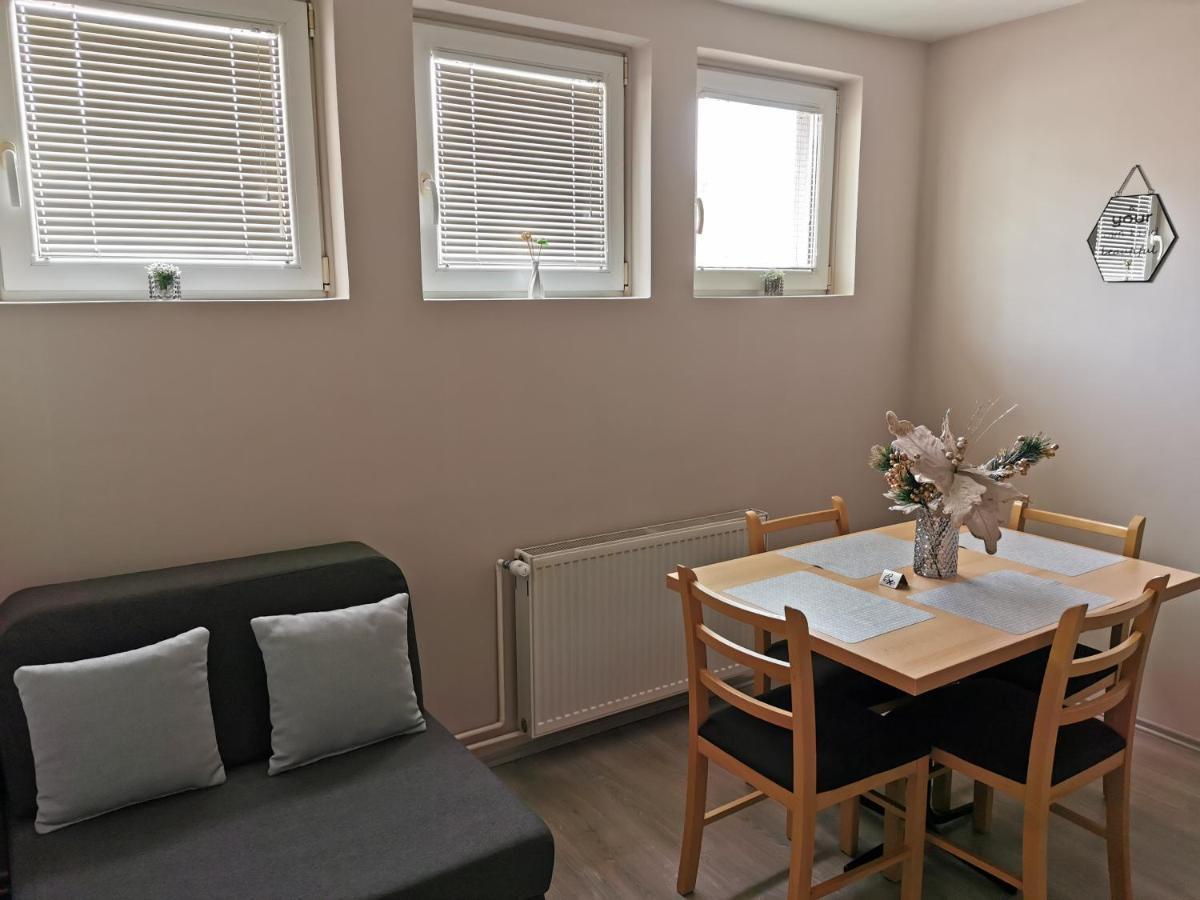 Apartmani Milica Kruševac Buitenkant foto