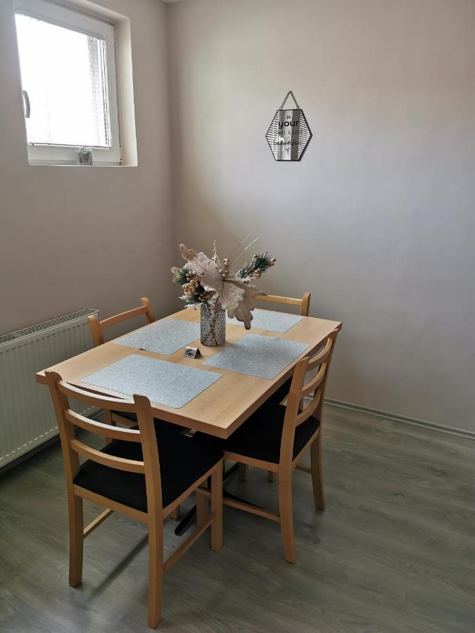 Apartmani Milica Kruševac Buitenkant foto