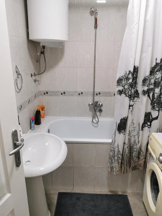 Apartmani Milica Kruševac Buitenkant foto